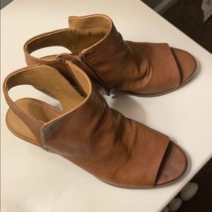 Lucky brand shoes